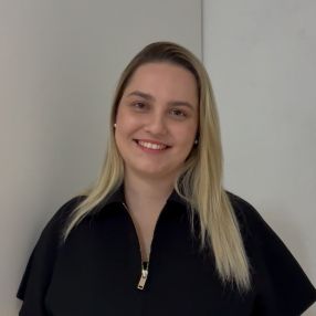 Izabela, Babá em Cambé
