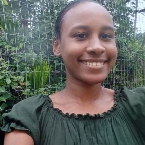 Anna, Babá em Rio Bonito