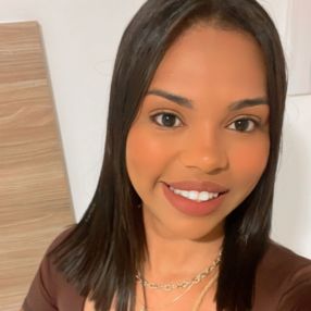 Viviane, Babysitter in Nova Lima