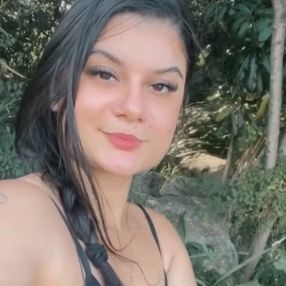 Amanda, Babysitter in Navegantes