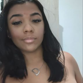 Debora, Babá em Extrema