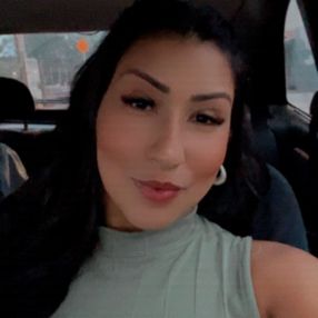 Glaucia, Babá em Louveira
