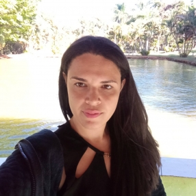 Fabiane, Babá em Santo Antônio de Goiás