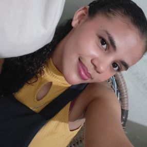 Adrianaa, Babá em Horizonte