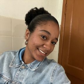 Maressa, Babá em Belo Oriente