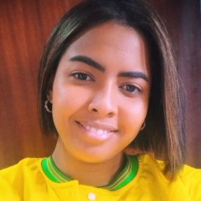 Gabriele, Babá em São Gonçalo