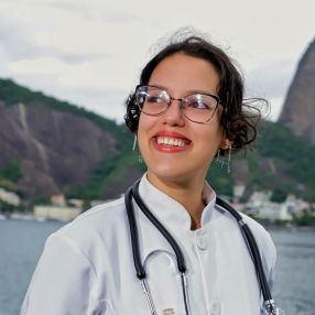 Clara, Babysitter in Porto Seguro
