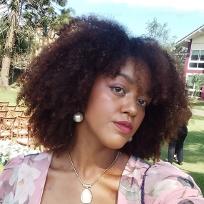 Andressa, Babá em Teresópolis