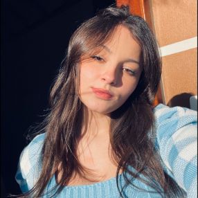 Isabela, Babá em Laguna