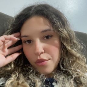 Leandra, Babá em Curitiba