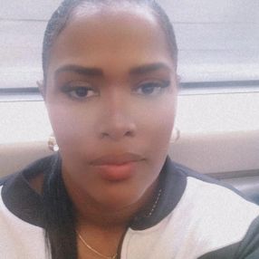 Elayne, Babá em São João de Meriti