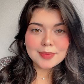 Laura, Babá em São Vicente