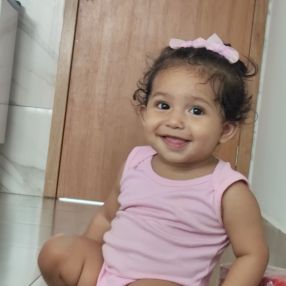 Larissa, Família em Sarandi