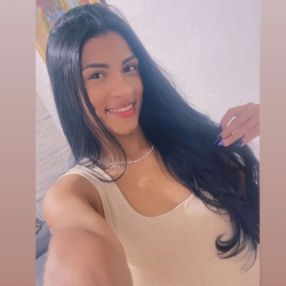 Adriane, Babá em São Gonçalo