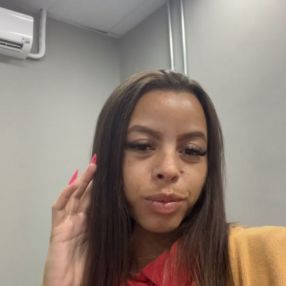 Aline, Babá em Serra