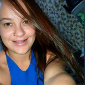 Karolayne, Babá em Montes Claros