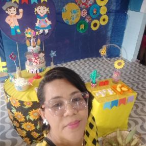 Cinthia, Babysitter in Olinda
