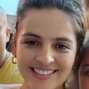 Tayná, Babá em Campos do Jordão