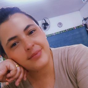 Rafaela, Babá em Jardinópolis