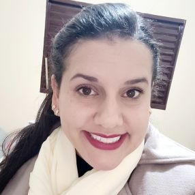 Raissa, Babá em Londrina