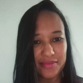 Deide, Babá em Patos de Minas