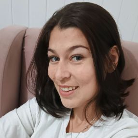 Emilly, Babá em Penha