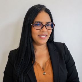 Gabriela, Babysitter in Vila Velha