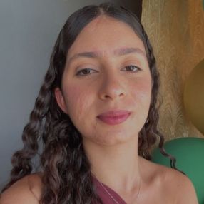 Gislaine, Babá em Serra Talhada