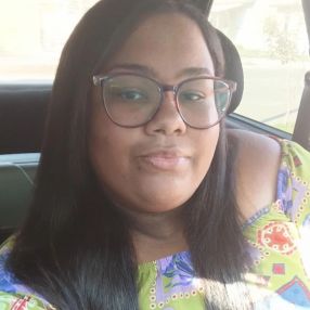 Larissa, Babá em Iperó