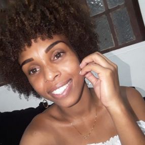 Geovana, Babá em Maricá
