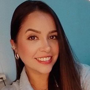 Kassia, Babá em Flores da Cunha
