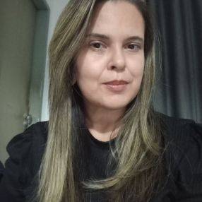 Erika, Babá em Viana