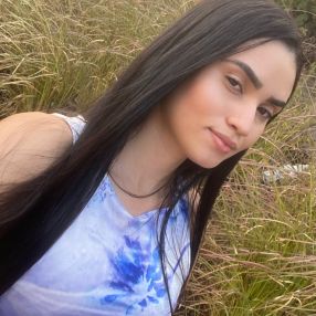 Adriene, Babysitter in Recife
