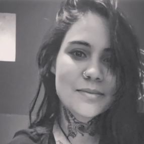 Ariane, Babá em Botucatu