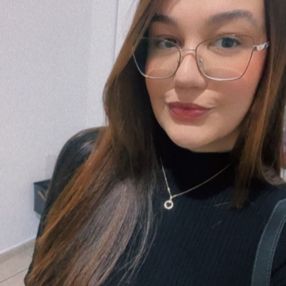 Laissa, Babá em Santos