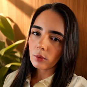 Raissa, Babá em Londrina