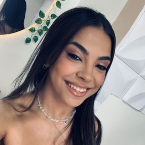 Emely, Babá em Nova Hartz