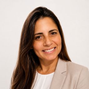 Samanta, Babá em Imbituba