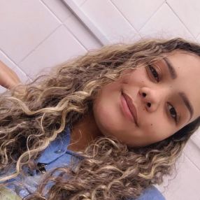 Ana Júlia, Babá em Araruama
