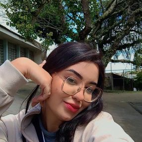 Nadia, Babá em Curitiba