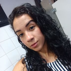 Caroline, Babá em Santo André