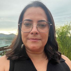 Eliane, Babá em Santana de Parnaíba