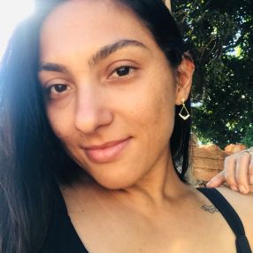 Glória de, Babá em Dourados