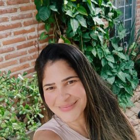 Flavia, Babysitter in Vespasiano