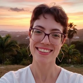 Karina, Babá em Jundiaí