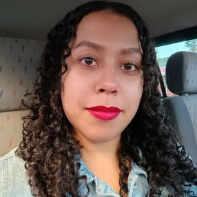 Eduarda, Babá em Santiago