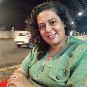 Elaine, Babá em Santa Cruz das Palmeiras