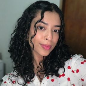Suellen, Babá em Pontes e Lacerda