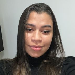 Eduarda, Babá em Campo Alegre