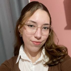 Gabriela, Babá em Mafra
